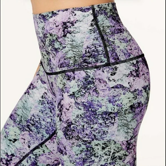 Lululemon Athletica Wunder Under High Rise Tight Size 10